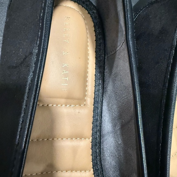 Kelly & Katie Black Loafers with Gold Accent Business Casual Classy Versatile - Picture 8 of 10